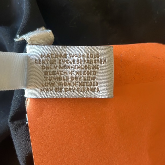 Chico's Black Long Sleeve Button Front 100% Polyester Chico's Size 3 Blouse Top - Picture 8 of 8